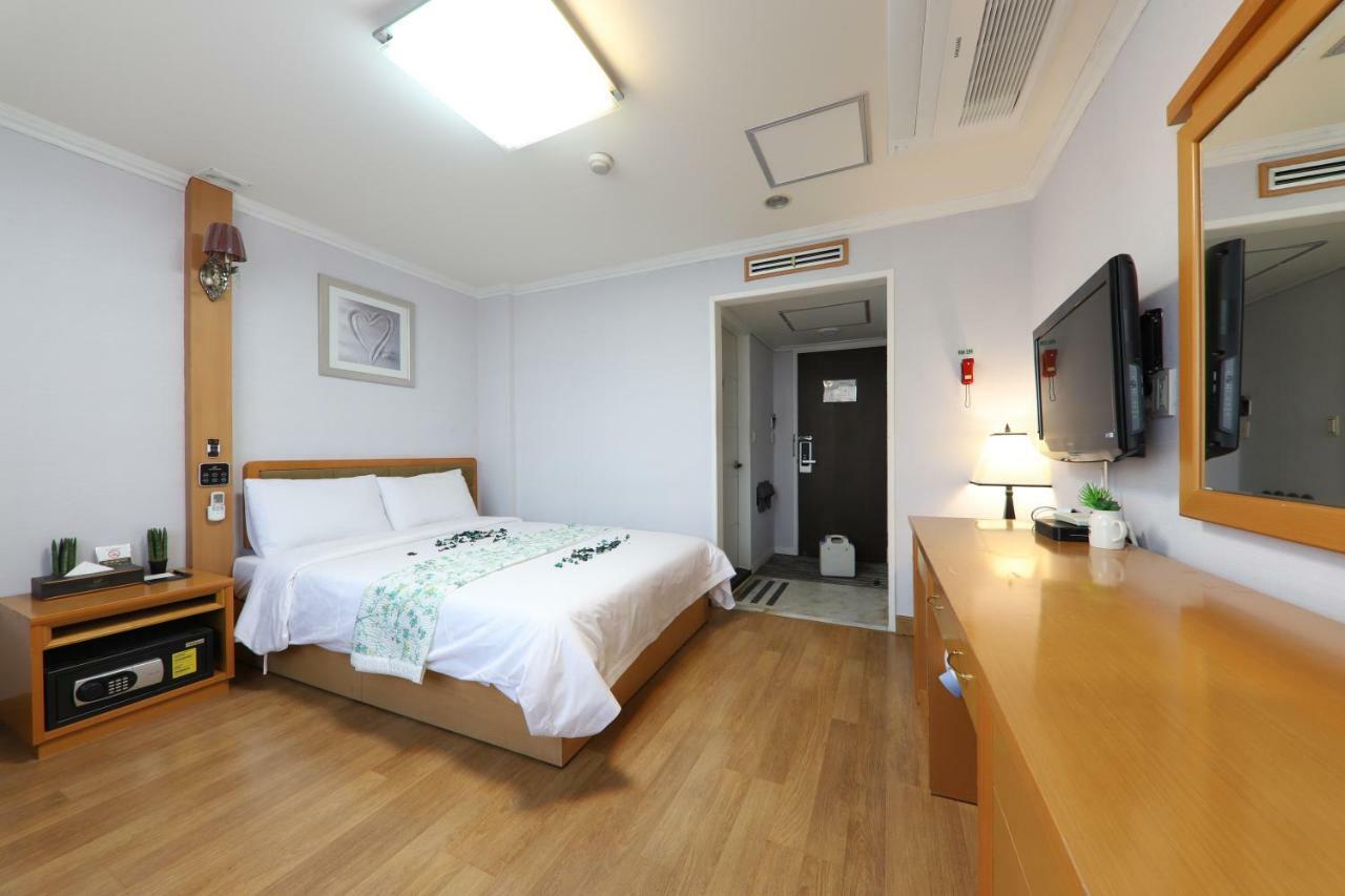 Gwangalli Utopia Tourist Hotel Busan Bagian luar foto