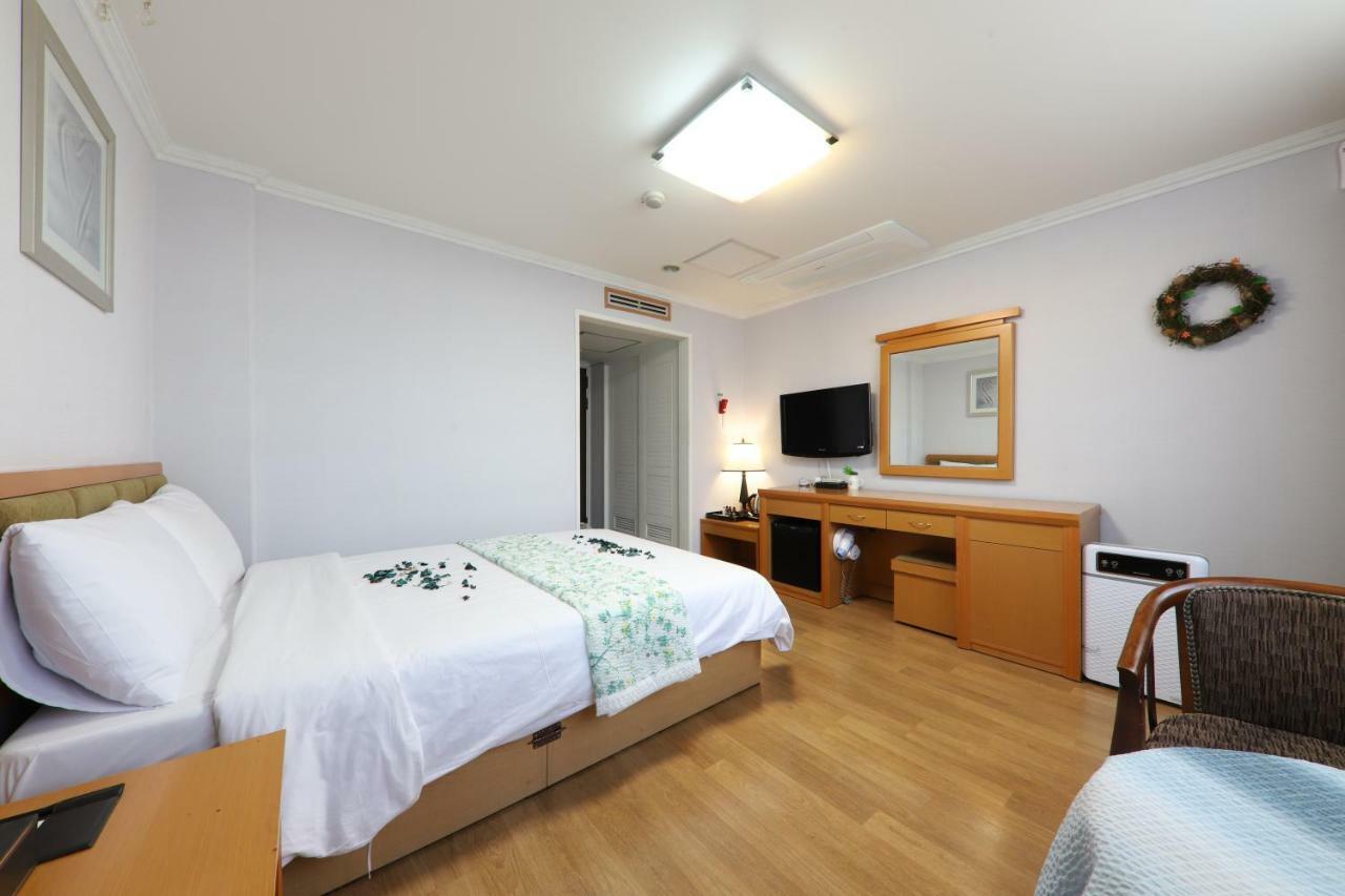 Gwangalli Utopia Tourist Hotel Busan Bagian luar foto